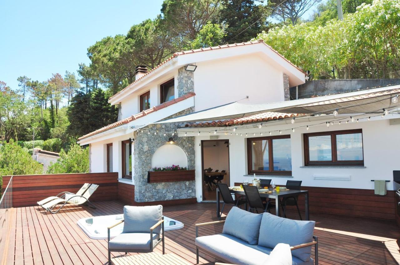 Spettacolare Vista Isola Terrazza E Idromassaggio Villa Noli Exterior photo