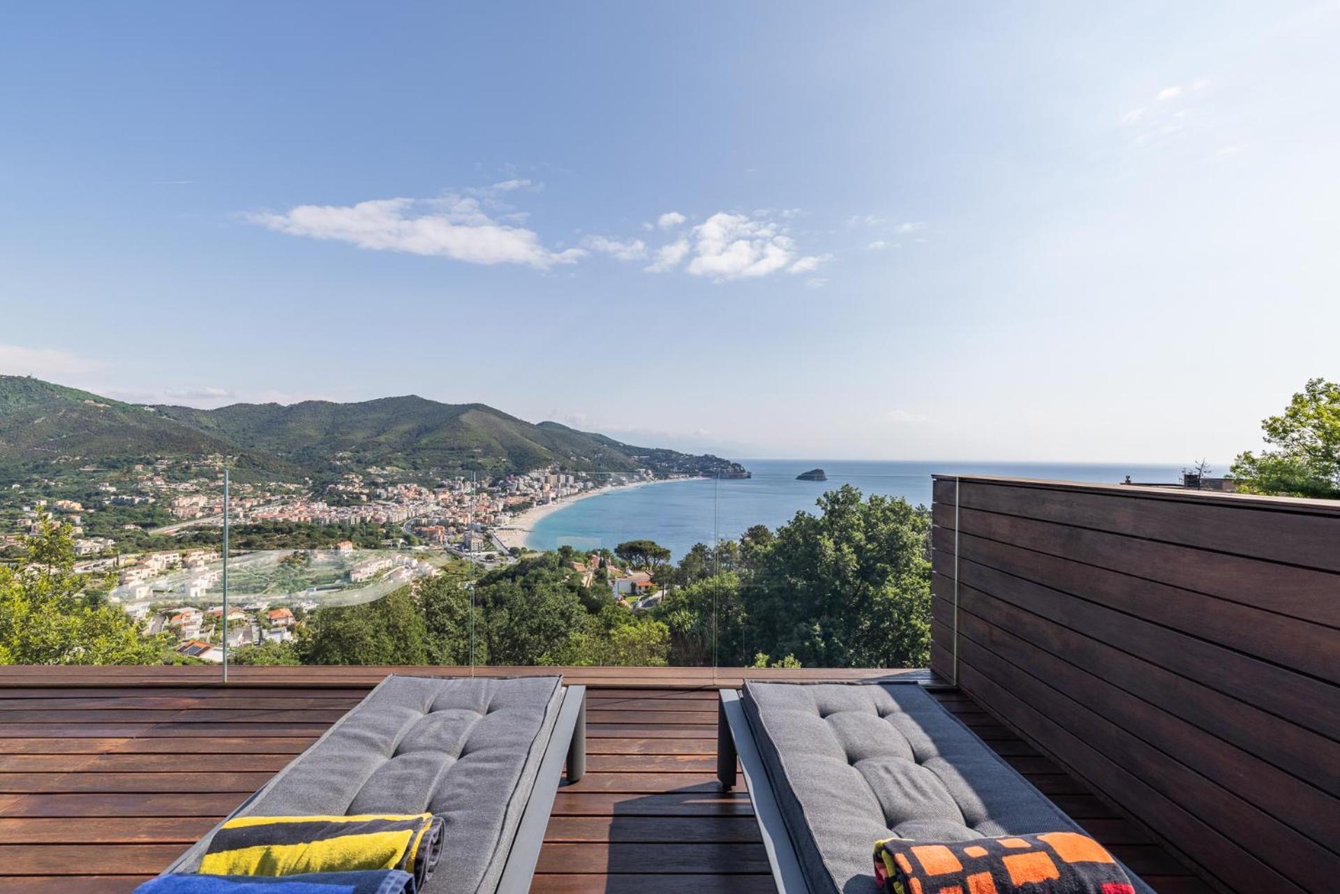 Spettacolare Vista Isola Terrazza E Idromassaggio Villa Noli Exterior photo